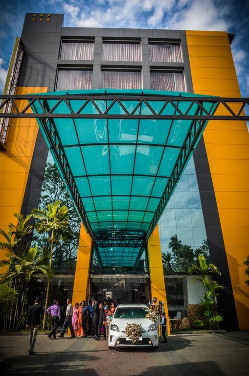 Hotel Kamrel Kurunegala Exterior foto